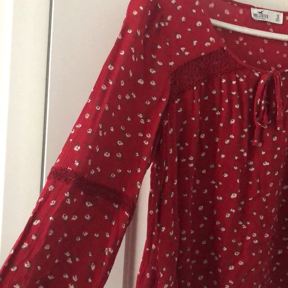 Hollister Floral Blouse - Picture 6 of 6